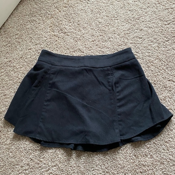 Brandy Melville Skirt - Picture 1 of 2